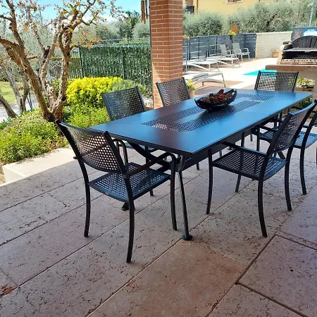 Casa Pergola 1 - Grande Per 6 Ospiti - Fronte Piscina, Parking شقة *