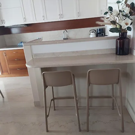 Casa Pergola 1 - Grande Per 6 Ospiti - Fronte Piscina, Parking شقة