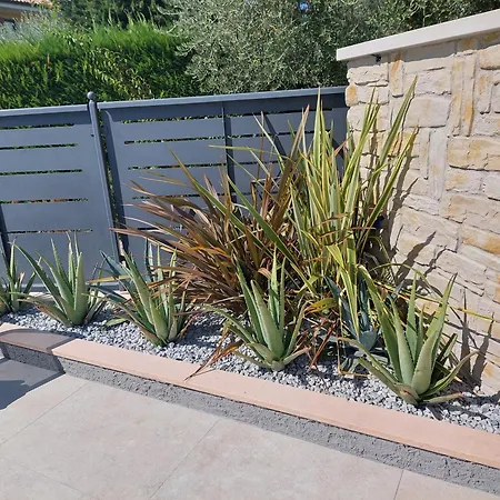 Apartment Casa Pergola 1 - Grande Per 6 Ospiti - Fronte Piscina, Parking Bardolino