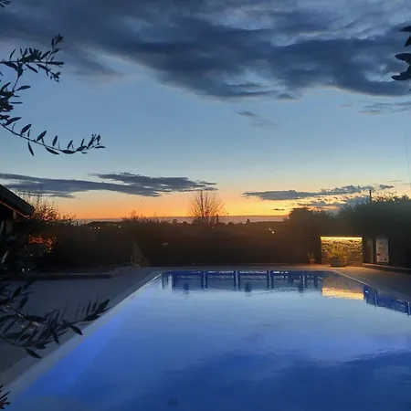 Casa Pergola 1 - Grande Per 6 Ospiti - Fronte Piscina, Parking * Bardolino