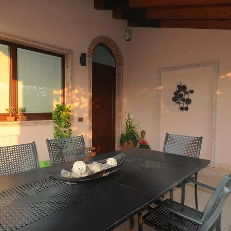 Casa Pergola 1 - Elegante Per 6 Persone - Fronte Piscina, Parking Appartement Bardolino