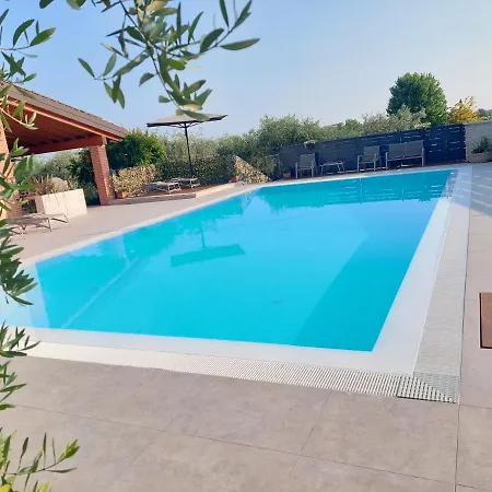 Casa Pergola 1 - Elegante Per 6 Persone - Fronte Piscina, Parking