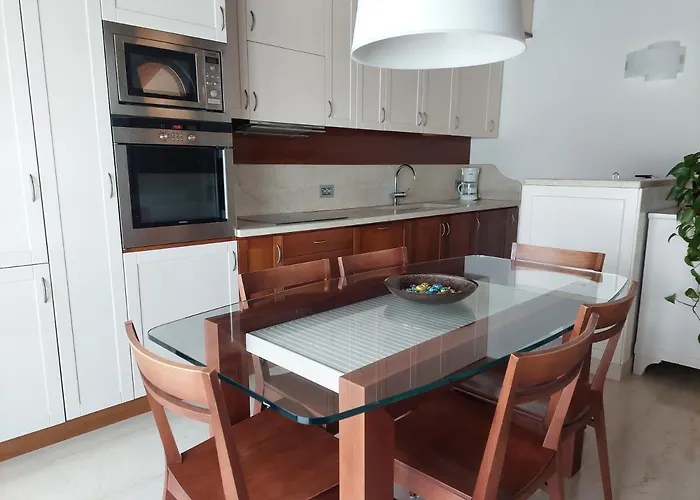 Casa Pergola 1 - Grande Per 6 Ospiti - Fronte Piscina, Parking Appartement