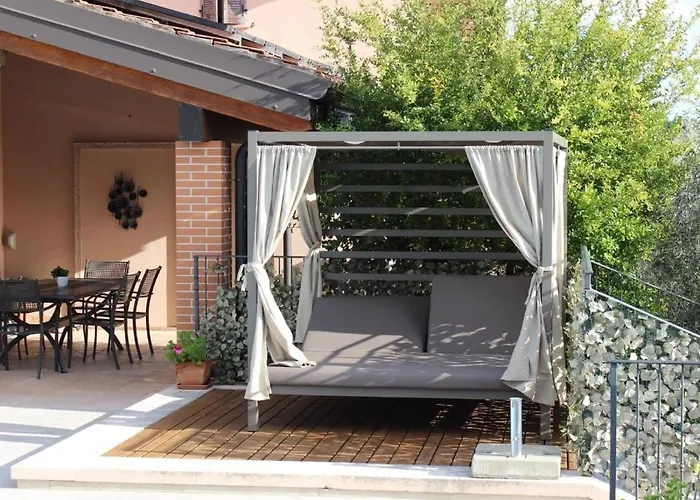 Casa Pergola 1 - Grande Per 6 Ospiti - Fronte Piscina, Parking Бардолино